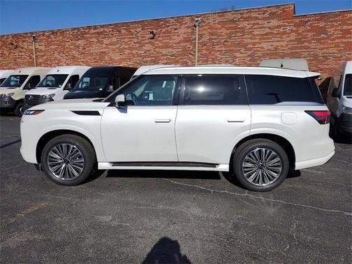 2025 INFINITI QX80 Luxe
