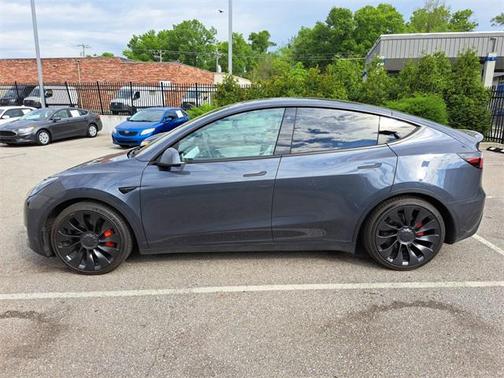 2022 Tesla Model Y Performance Dual Motor All-Wheel Drive
