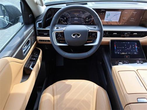 2025 INFINITI QX80 Luxe