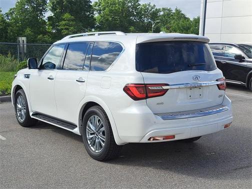 2021 INFINITI QX80 Luxe