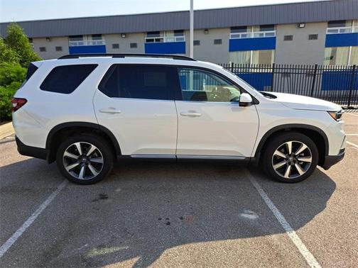 2023 Honda Pilot AWD Elite