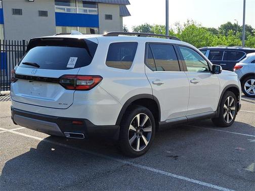 2023 Honda Pilot AWD Elite
