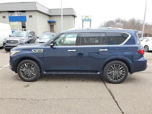 2024 INFINITI QX80 PREMIUM SELECT AWD