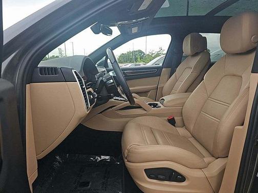 2023 Porsche Cayenne