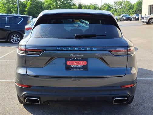2023 Porsche Cayenne Platinum Edition