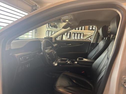 2021 Lincoln Nautilus Standard