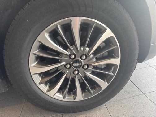 2021 Lincoln Nautilus Standard