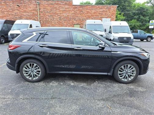 2024 INFINITI QX50 LUXE AWD