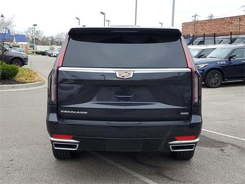 2022 Cadillac Escalade Premium Luxury