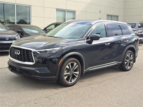2025 INFINITI QX60 Luxe