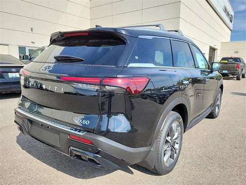 2025 INFINITI QX60 Luxe