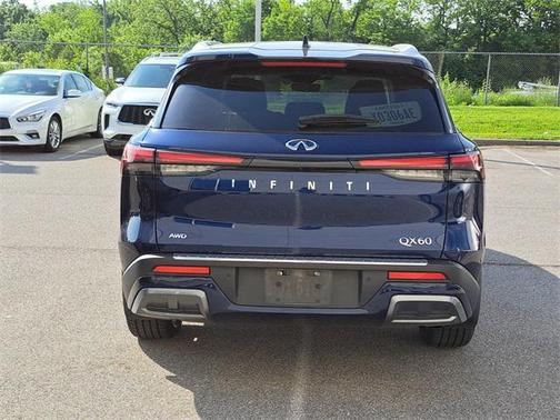 2022 INFINITI QX60 Luxe