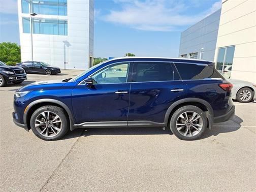 2022 INFINITI QX60 Luxe
