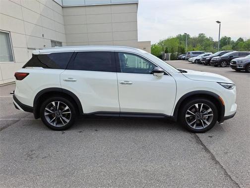 2024 INFINITI QX60 Luxe
