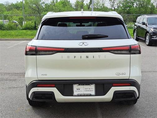 2024 INFINITI QX60 Luxe