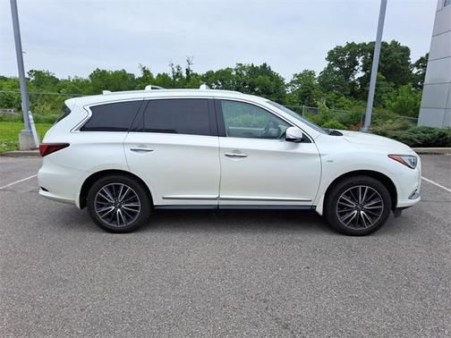 2016 INFINITI QX60 Base