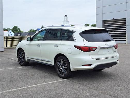 2016 INFINITI QX60 Base