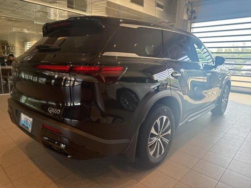 2023 INFINITI QX60 Pure