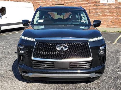 2025 INFINITI QX80 SENSORY AWD