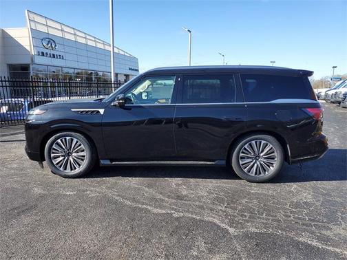 2025 INFINITI QX80 SENSORY AWD