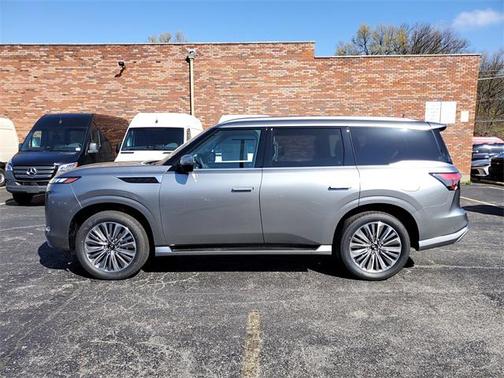 2025 INFINITI QX80 SENSORY AWD
