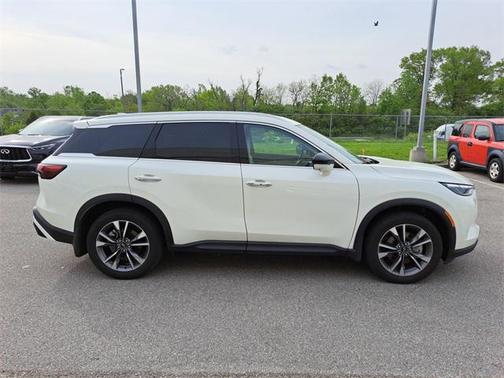 2024 INFINITI QX60 Luxe