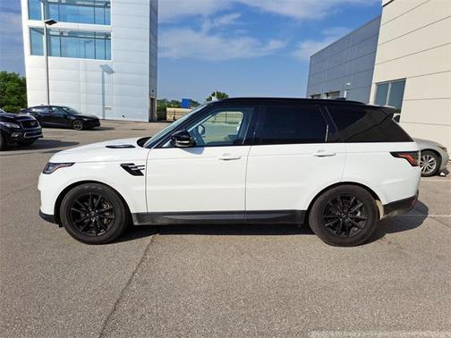 2022 Land Rover Range Rover Sport SE