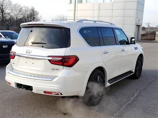 2024 INFINITI QX80 SENSORY AWD