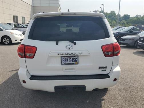 2015 Toyota Sequoia SR5