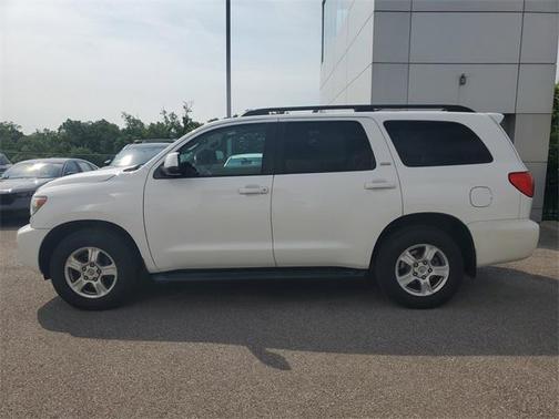 2015 Toyota Sequoia SR5