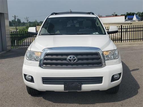 2015 Toyota Sequoia SR5