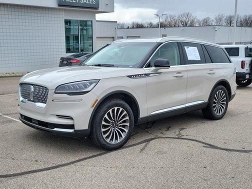 2023 Lincoln Aviator Standard AWD