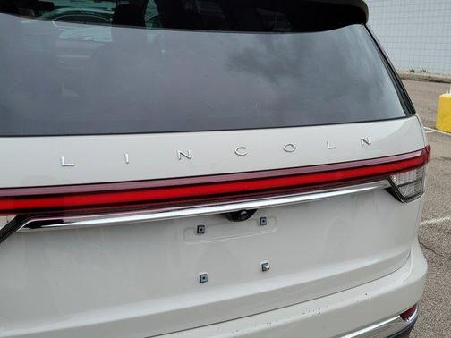 2023 Lincoln Aviator Standard AWD