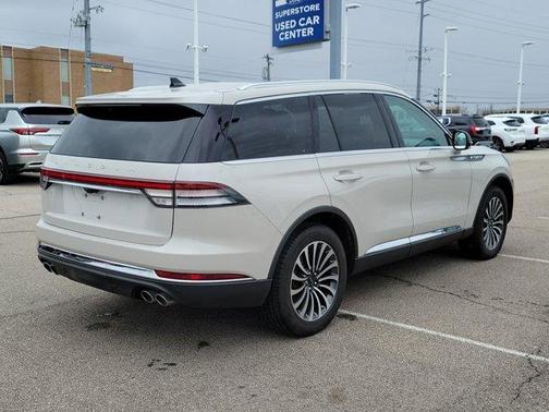 2023 Lincoln Aviator Standard AWD