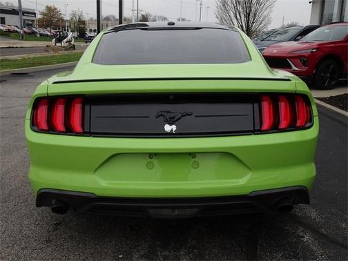 2020 Ford Mustang EcoBoost