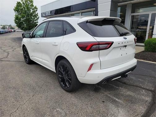 2023 Ford Escape ST-Line Elite