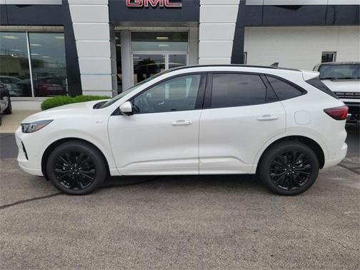 2023 Ford Escape ST-Line Elite