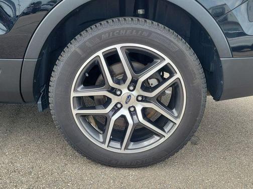 Shadow Black 2017 Ford Explorer sport