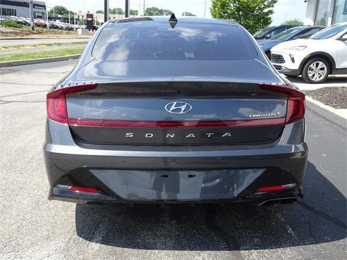2022 Hyundai SONATA Limited