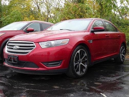 2015 Ford Taurus SEL