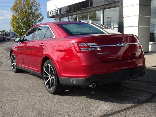 2015 Ford Taurus SEL