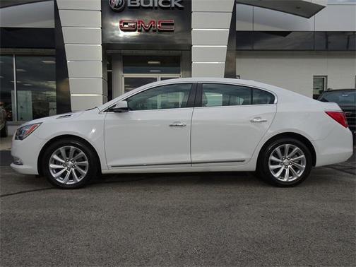 2016 Buick LaCrosse Base