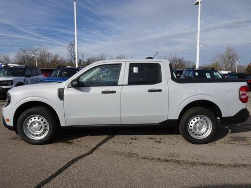 2025 Ford Maverick XL