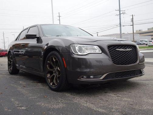 2016 Chrysler 300 S