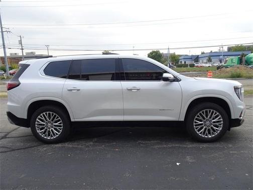 2024 GMC Acadia Denali