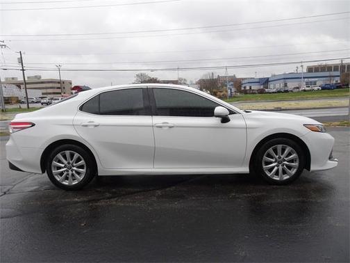 2020 Toyota Camry LE