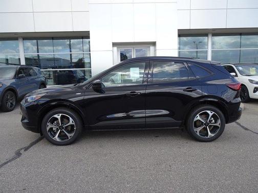 2025 Ford Escape ST-Line Elite