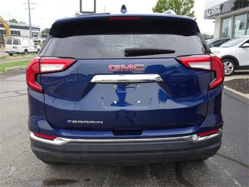 2022 GMC Terrain SLT