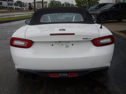 2017 FIAT 124 Spider Lusso