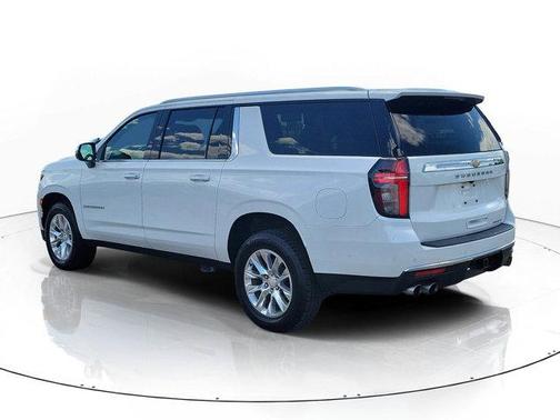 Iridescent Pearl Tricoat 2022 Chevrolet Suburban Premier